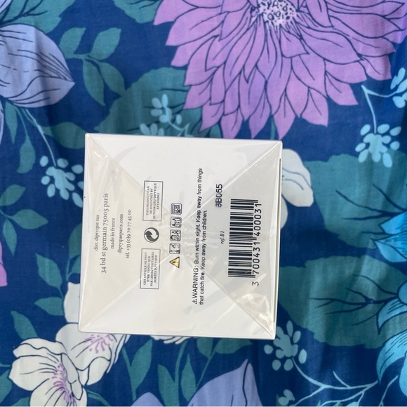 Diptyque Paris Baies New In Box Classic Candle (190g - 6.5oz) - Picture 2 of 4